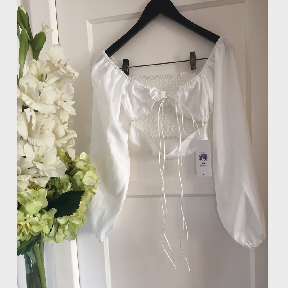 White Crop Top Tie Front Puff Cap Sleeve corset